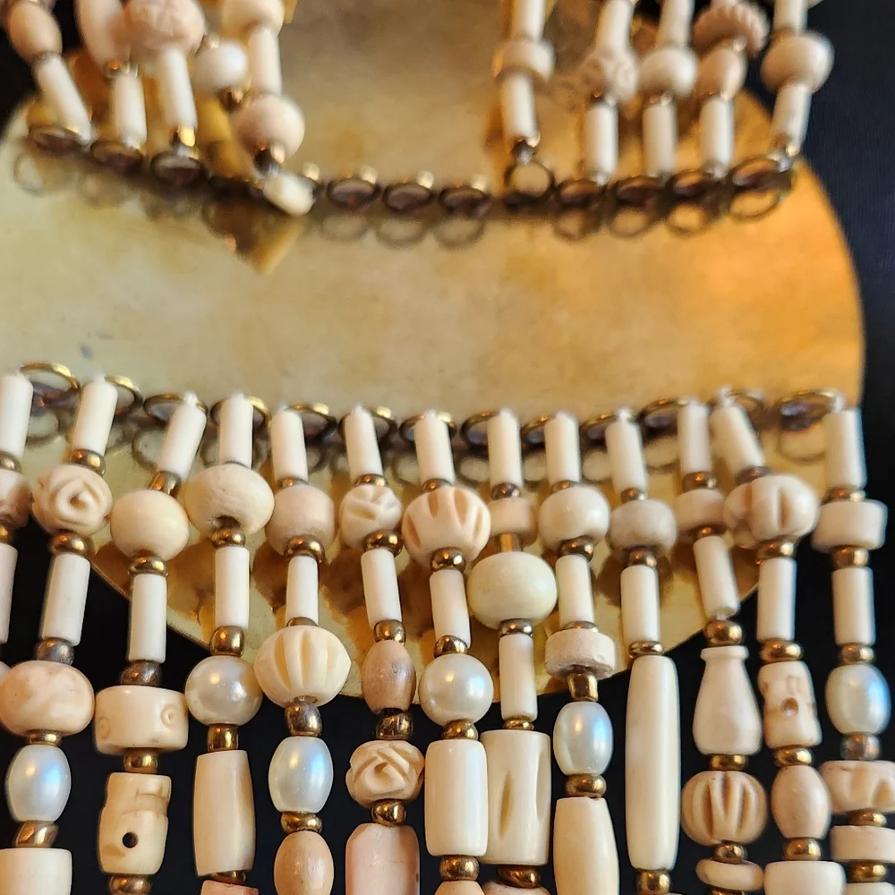 Neutral Beaded Statement Necklace with Bold Medallion ๐ - Picture 8 of 17